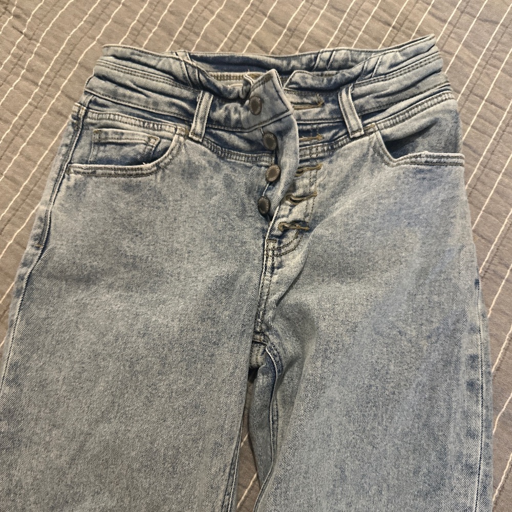 Women’s jeans